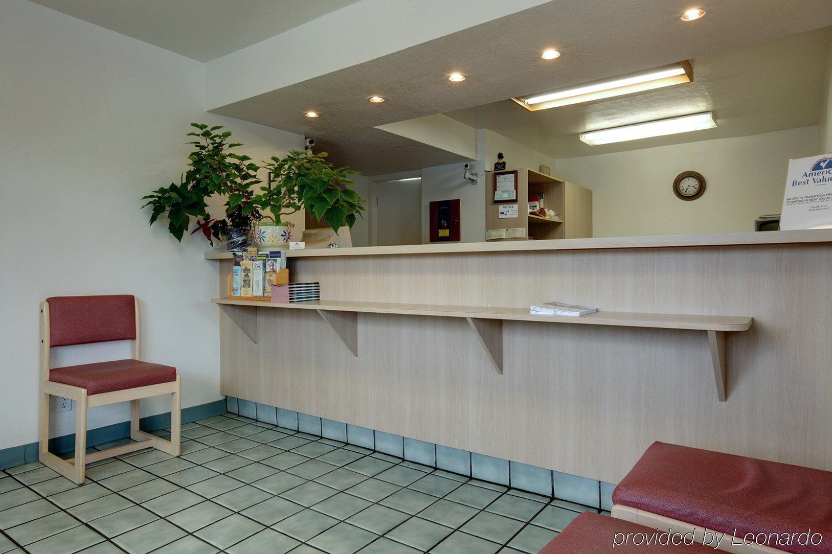Americas Best Value Inn - Lake Stadt Interior foto